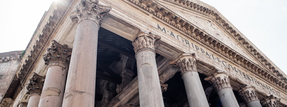 Католический костел в Беларуси не будет благословлять гражданские браки и однополые пары