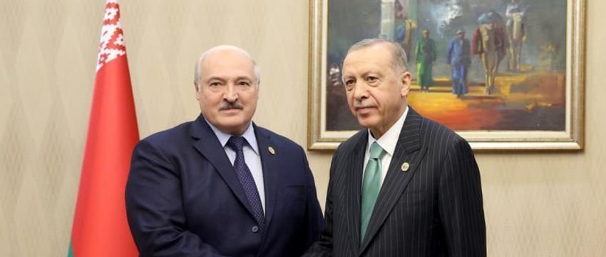 Лукашенко готов воспользоваться приглашением Эрдогана посетить Турцию