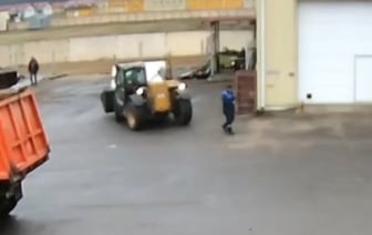 В Брестском районе водитель погрузчика насмерть задавил мужчину