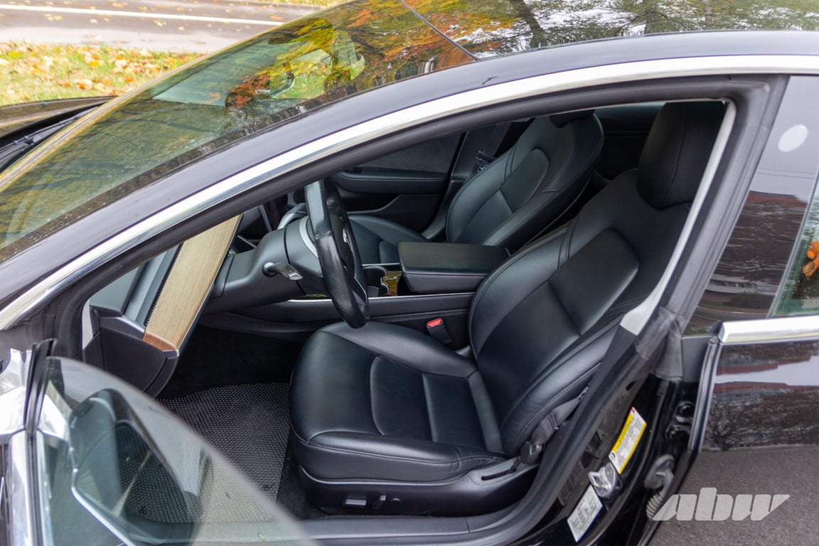 Женский взгляд на электромобиль: Людмила и ее Tesla Model 3