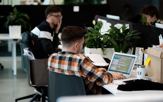 «Низкий порог постоянства» — В Минтруда рассказали об «особых запросах» белорусских зумеров