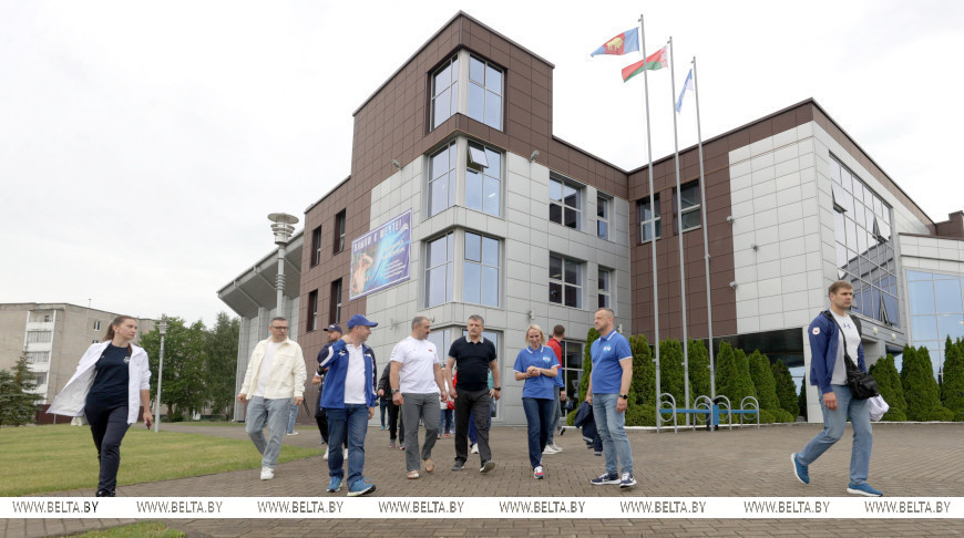 Второй день фестиваля «Вытокi» в Пружанах стартовал со знакомства со спортобъектами города