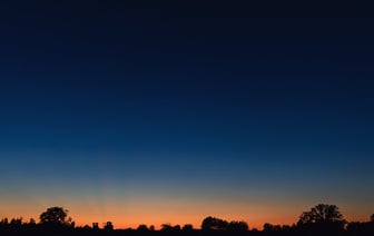 Американские эсминцы уничтожили ракеты и дроны хуситов, которые атаковали корабли