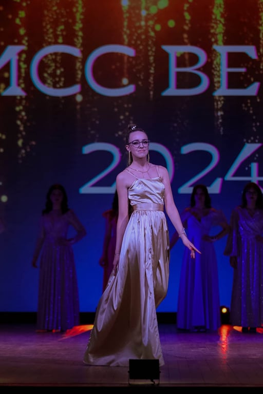 В Кобрине выбрали победительницу конкурса «Мисс Весна-2024»