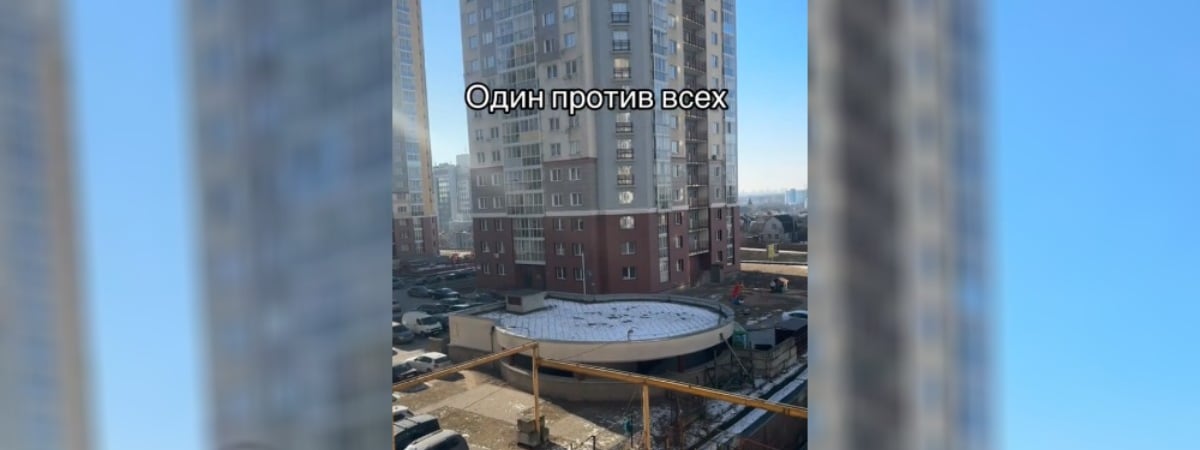 «Ему предлагали $1,5 млн» — В минском дворе показали «борьбу» «одного против всех» — Видео