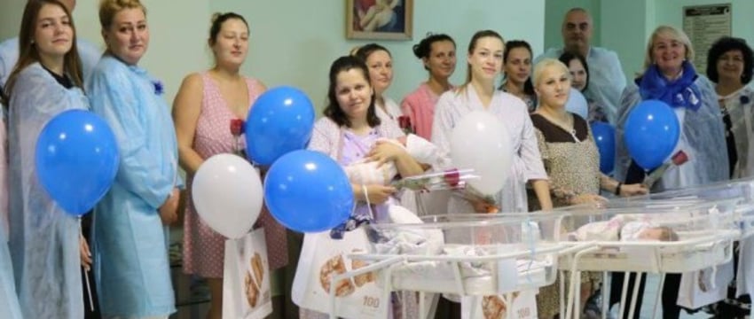 В Брестском областном родильном доме в День города родилось 3 мальчика и 1 девочка