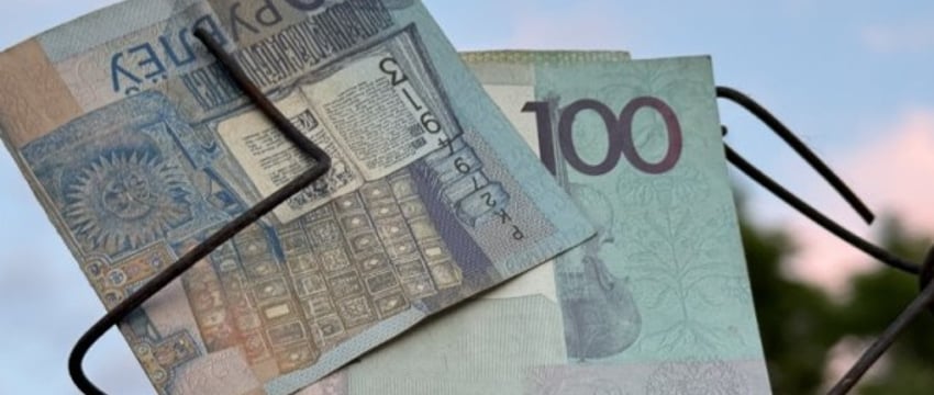 Какую зарплату будут получать белорусы в 2025 году
