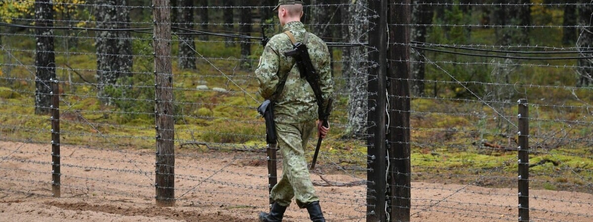 Пинские пограничники нашли тело военнослужащего на заставе