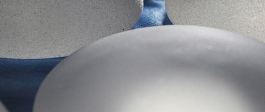 Делать грудь или нет: узнали у пластического хирурга все о маммопластике