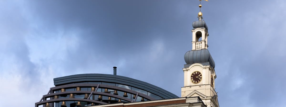 Правительство Латвии одобрило введение налога на сверхприбыль банков