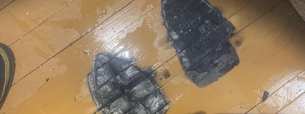 В Щучине сосед вывел из горящей квартиры 91-летнюю пенсионерку