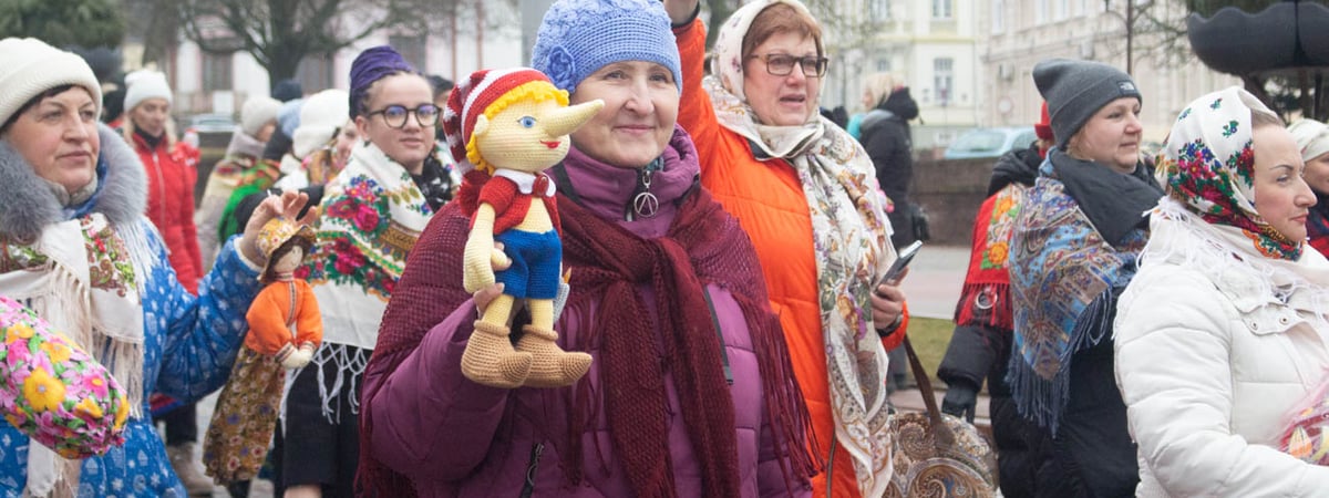 Много блинов, шоу силачей и хаски-антистресс — Гродно отмечает Масленицу
