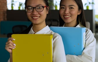 Архитектор из Новополоцка вышла в полуфинал конкурса красоты «Мисс Офис». Поможем ей стать финалисткой