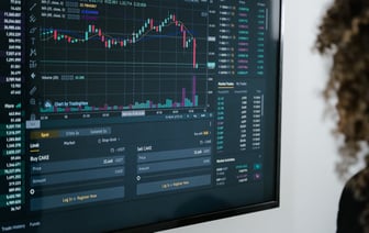 Цены на нефть в мире растут на фоне неопределенности относительно санкций