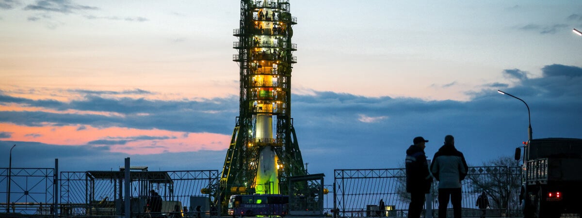 Эксперты заявили, что полёт «Союз МС-25» займёт двое суток вместо запланированных трёх часов. Почему?