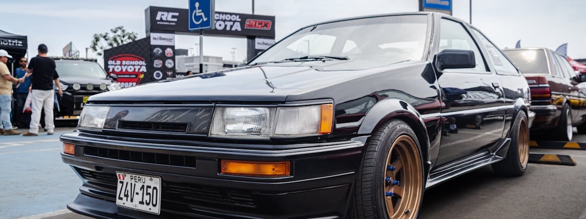 Таможня Литвы пресекла экспорт Tesla Cybertruck в Беларусь