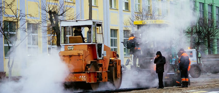 Асфальт частично отремонтируют также на проспекте Победы и улице Максима Горького