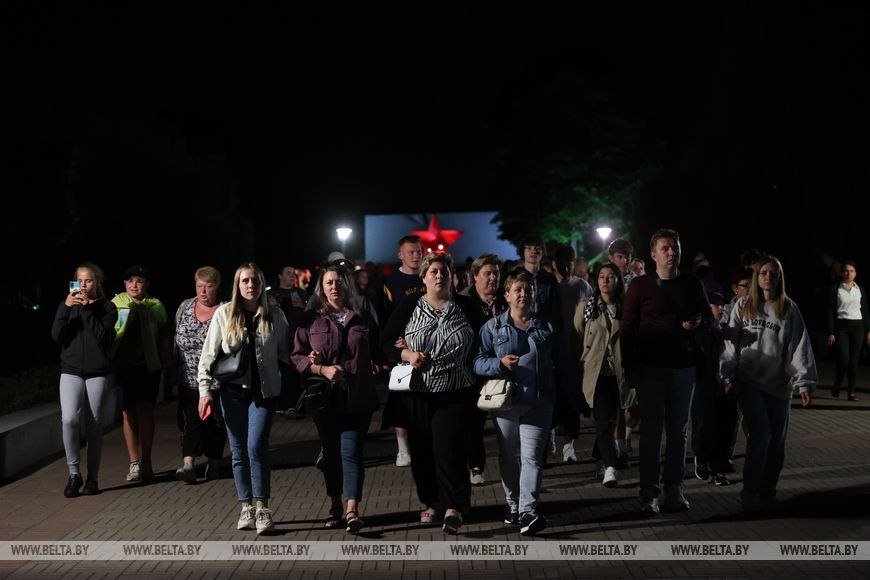 Митинг-реквием «Памяти павших - будьте достойны!» проходит в эти минуты в мемориальном комплексе «Брестская крепость-герой»