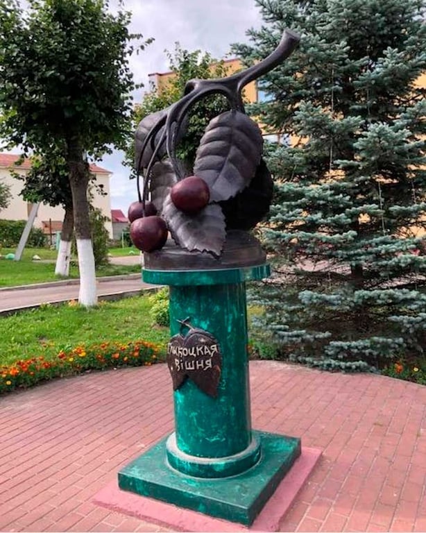 Посмотрите на необычные памятники и скульптуры Беларуси