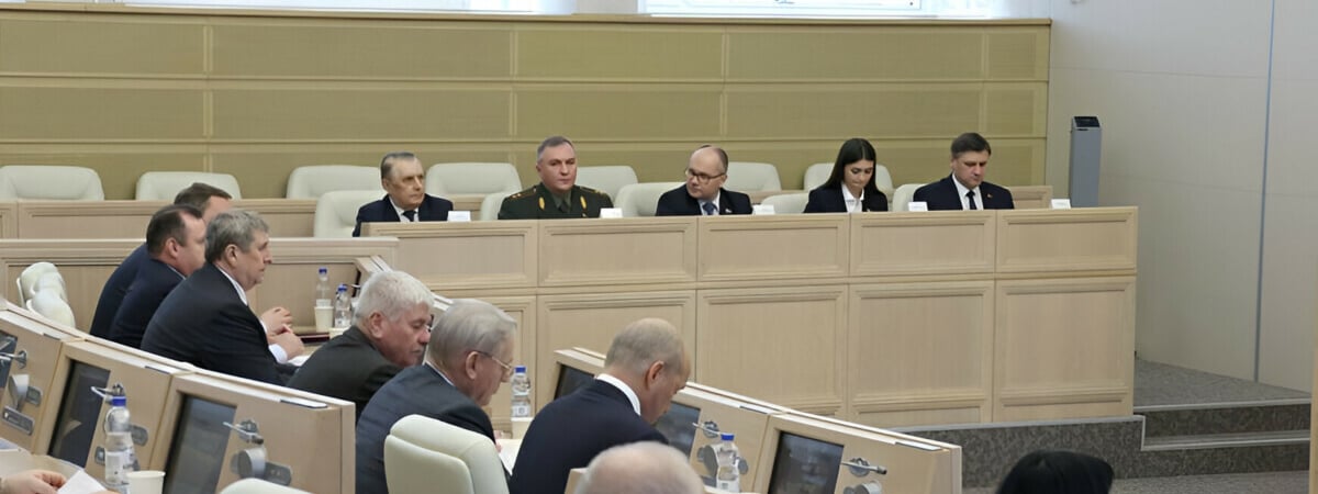 SMS-повестки и ограничение выезда военнобязанным. Совет Республики одобрил законопроект об обеспечении нацбезопасности