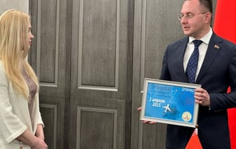 В Бресте наградили автора лучшего слогана о городе – билет в Петербург достался его супруге