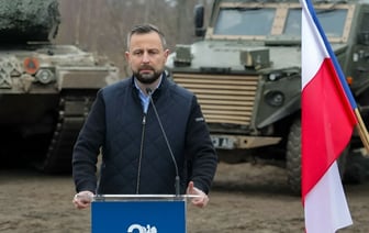 «Мы будем защищать каждый клочок земли» — Глава Минобороны Польши пообещал увеличить количество военных на границе с Беларусью