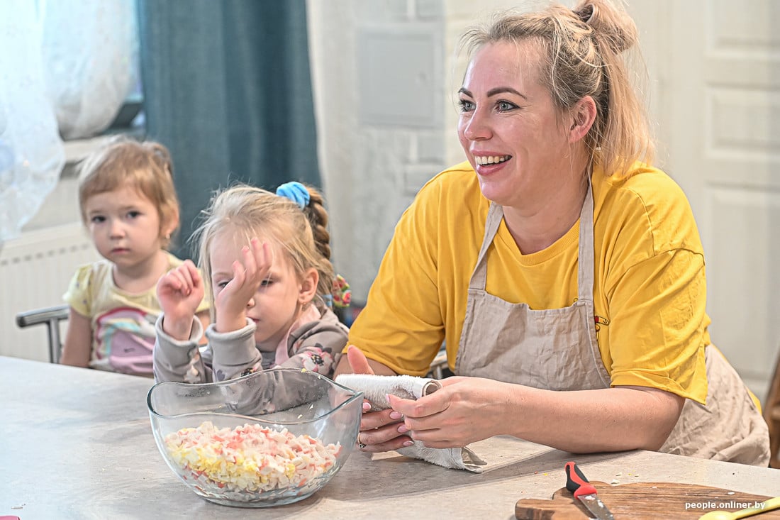 Как живет семья из Брестской области, в которой 15 детей