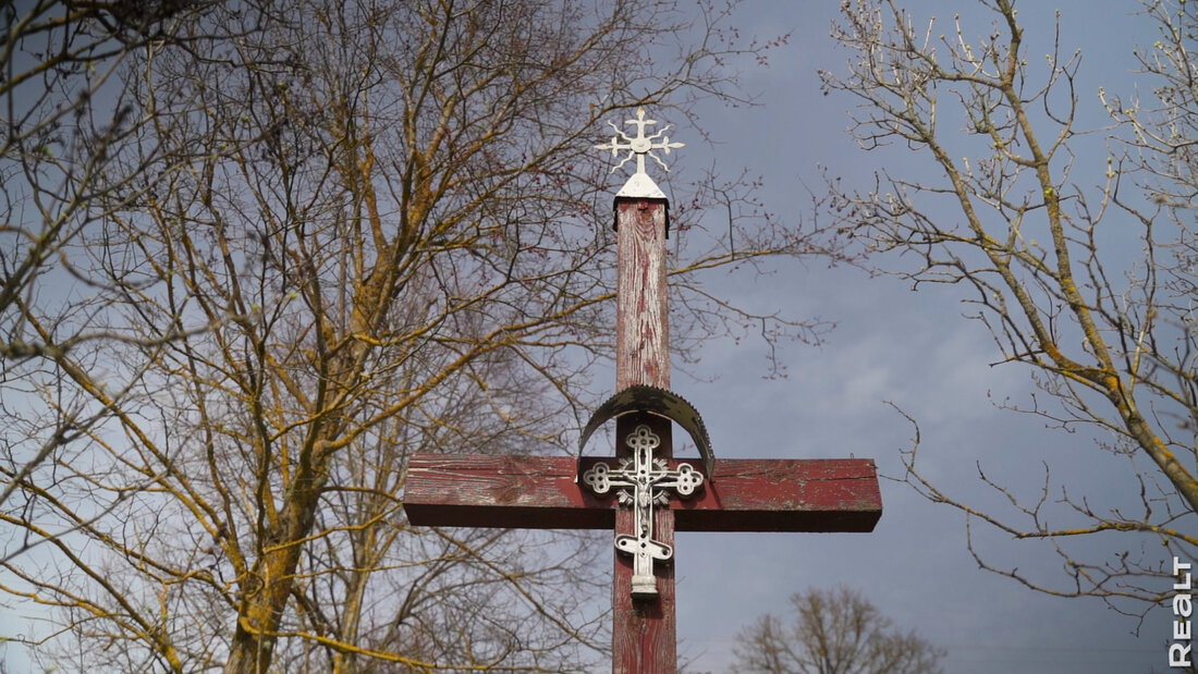 Белоруска восстанавливает родовое гнездо в глухой деревне у реки