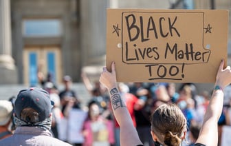 Украина ударила ракетами по аэродрому "Саки" в аннексированном Крыму