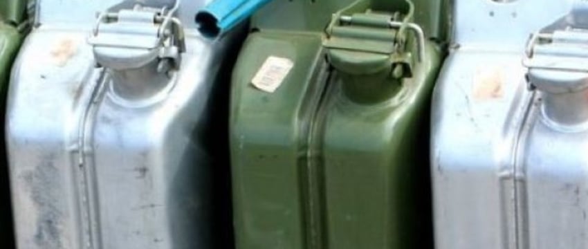 Белорус привозил и продавал дешевый бензин из России