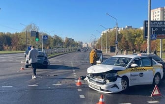 Таксист выехал на красный и совершил двойное ДТП в Минске