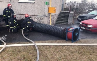 На пожаре в Бресте спасли мужчину. Видео и подробности