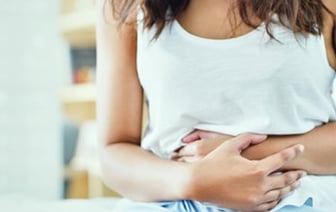 Возраст, в котором начались месячные, может повлиять на продолжительность жизни