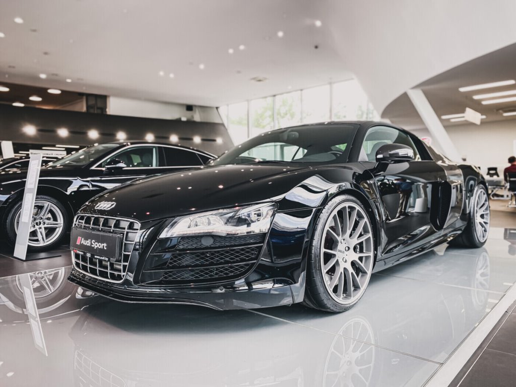 В Беларуси продают эксклюзивный Audi R8. Что в нём особенного и сколько стоит?