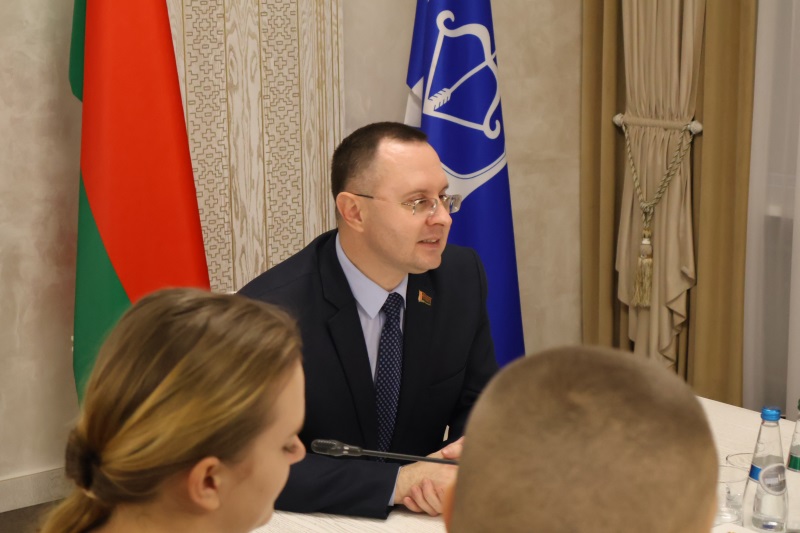 Какая главная проблема в городе? Глава Бреста ответил на вопросы молодежи