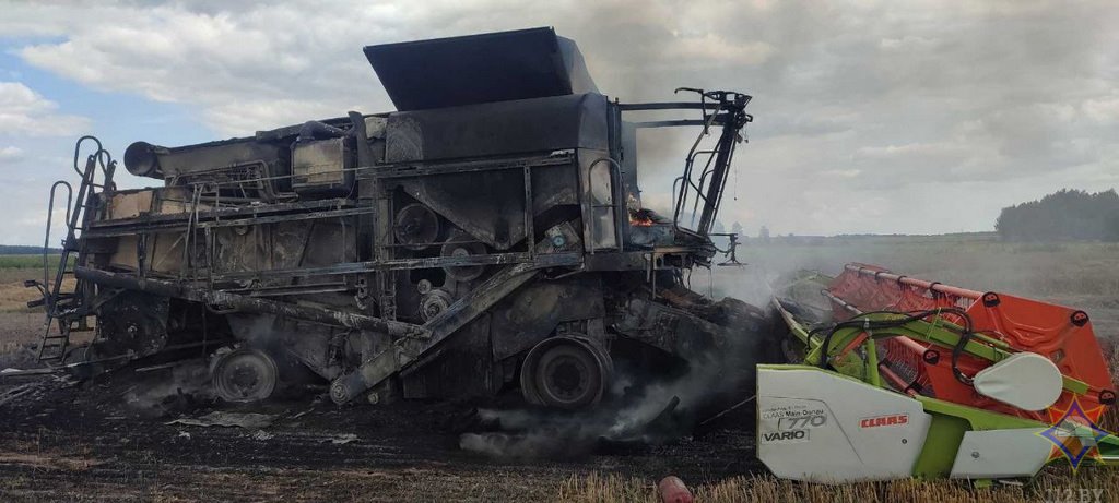 В Пружанском районе мужчина получил ожоги при тушении зерноуборочного комбайна
