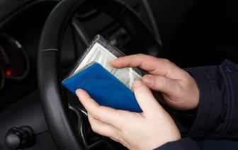 Белорусы не могут оформить автостраховки для поездок в Польшу