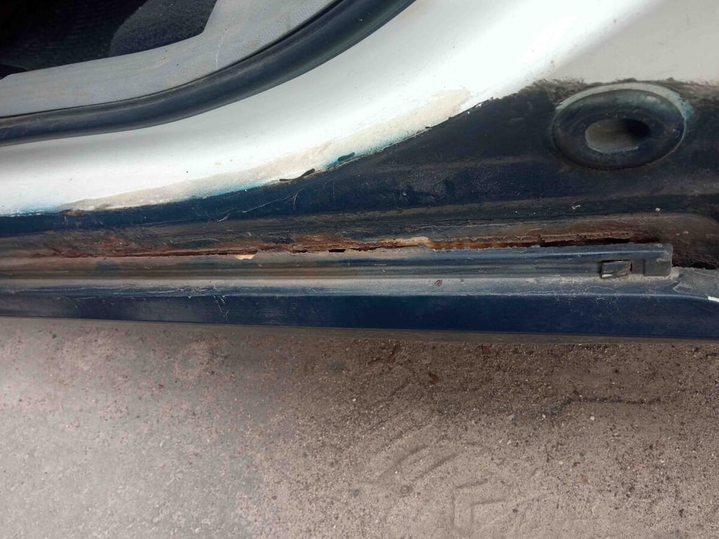 Chrysler 300C, служивший в МВД, продают в Беларуси. За сколько?