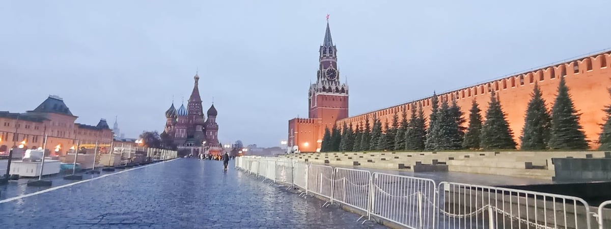 Белорусский вокзал — как съездить на выходные в Москву на поезде и сколько это стоит
