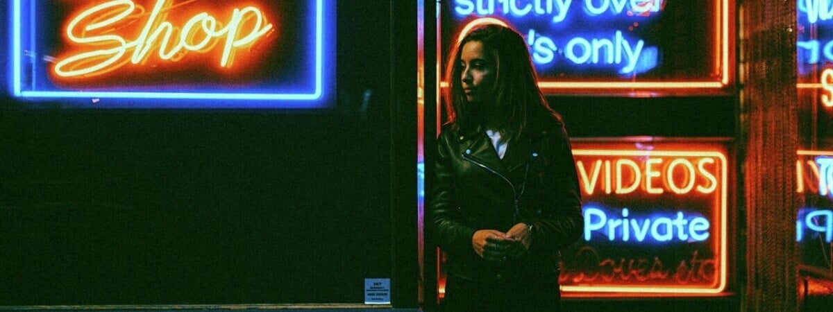 МАРТ предложил запретить продавать продукцию сексуального назначения несовершеннолетним белорусам