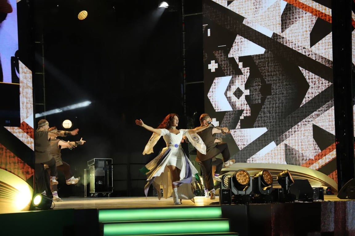 Видео праздничного фейерверка в Ивацевичах