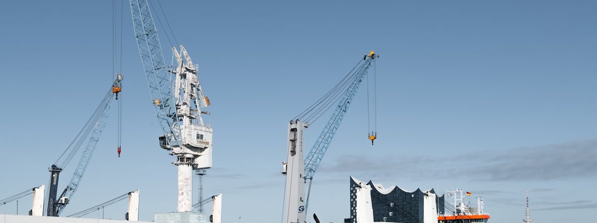 В экономике Беларуси число занятых в январе подросло на 1,9 тыс. человек