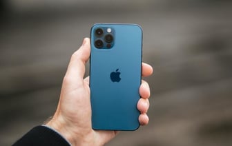 Из-за пошлин Трампа цена iPhone может подняться до 2300 долларов