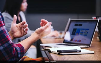 "Хвастовство - это вредная черта, которая делает вас некомпетентным: учитесь быть занятым"