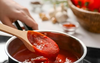 Зачем смешивать помидоры и шоколад? Эта добавка к макаронам превратит их в блюдо «из ресторана» — Полезно