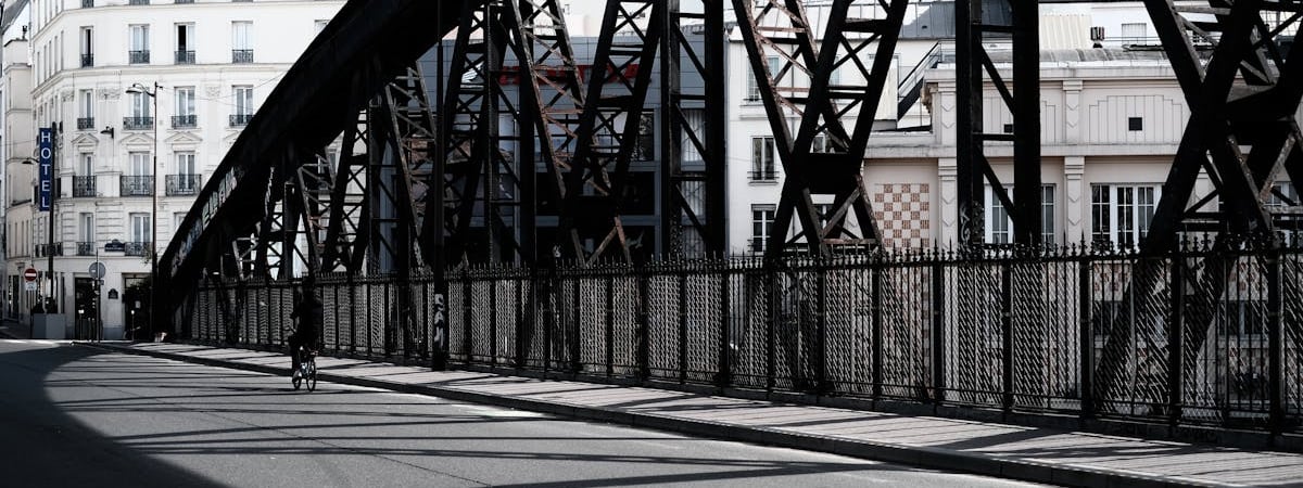 Во Франции усилят охрану железной дороги после "олимпийских" диверсий