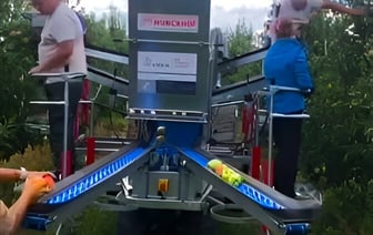 В Минтруда показали, за что готовы платить белорусам от 29 до 80 рублей в день на подработке в поле — Видео