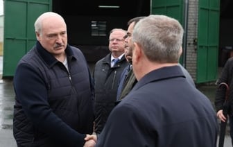 Александр Лукашенко совершает рабочую поездку в Пинский район Брестской области