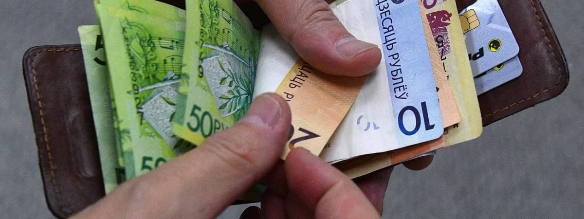 В Белстате рассказали, сколько максимум зарабатывает половина белорусов