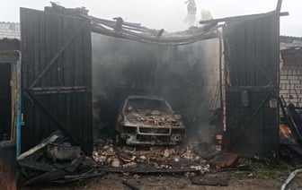 В Свислочи мужчина пытался потушить гараж и попал в больницу